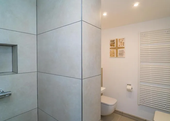 Kompass-3-10 דירה *