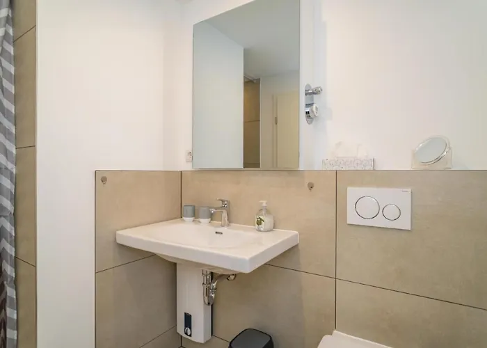 Kompass-3-10 דירה *